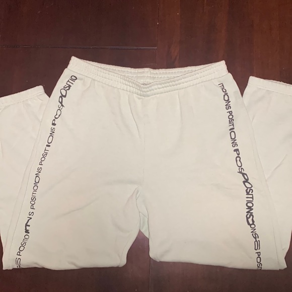 Ariana Grande Positions Mint Green Sweatsuit Set - Picture 7 of 9